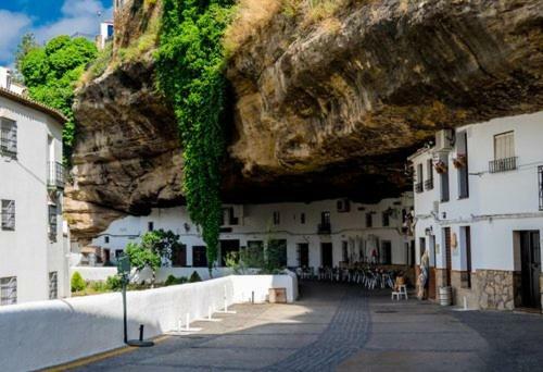 Vivienda Rural Los Tajos De Setenil Setenil De Las Bodegas Exterior foto